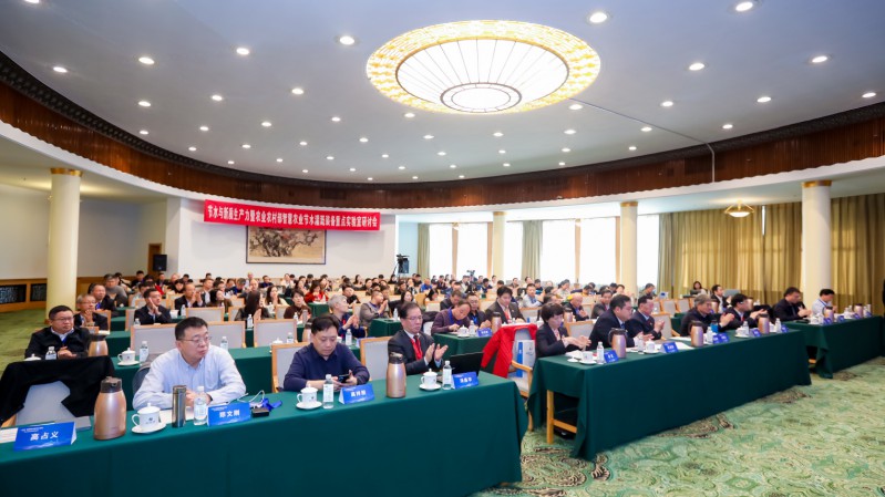 ר����̳�ģ���ˮ������������